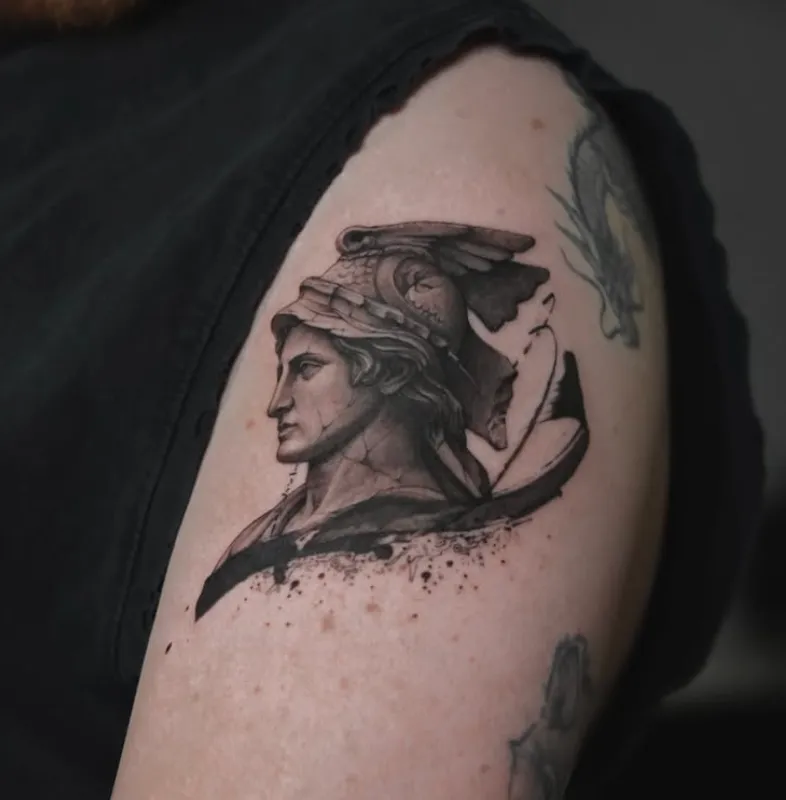 Tatuaje de estilo microrealismo