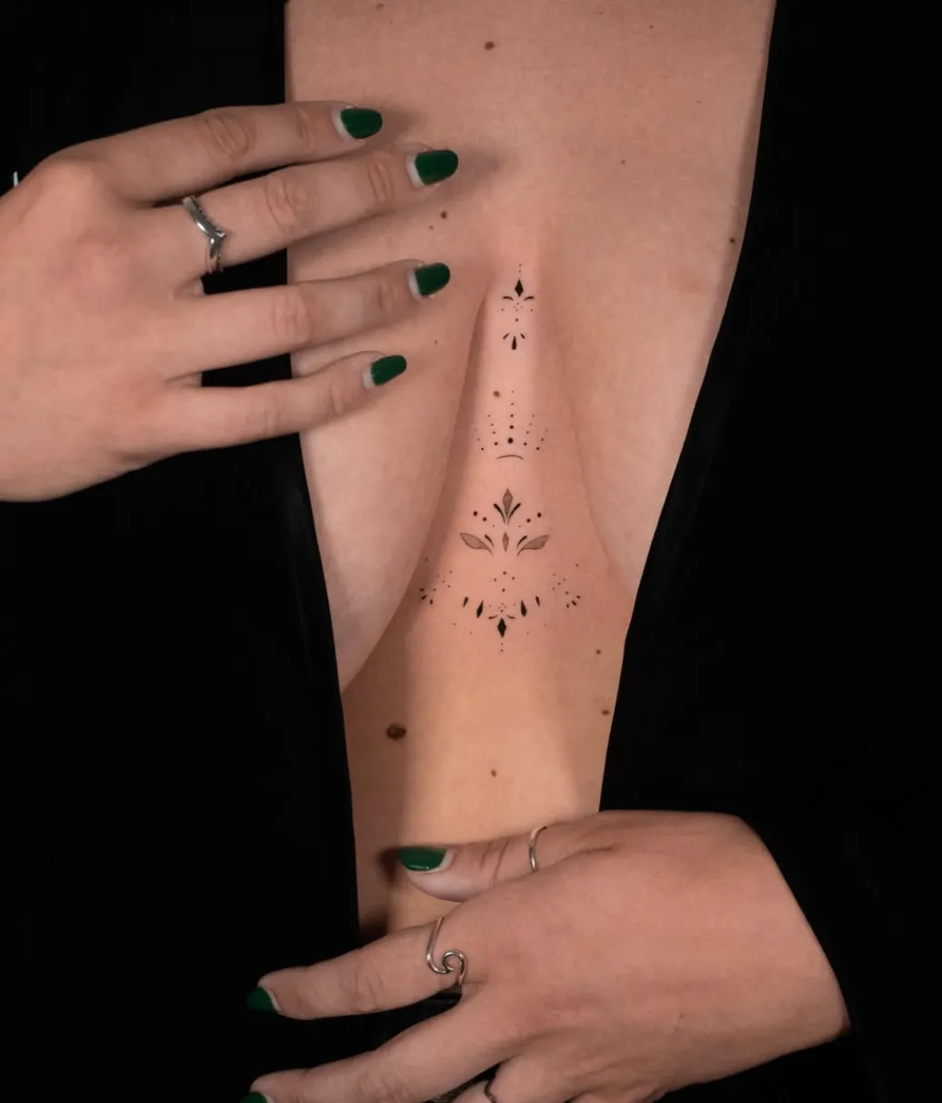 Tatuaje de estilo ornamental